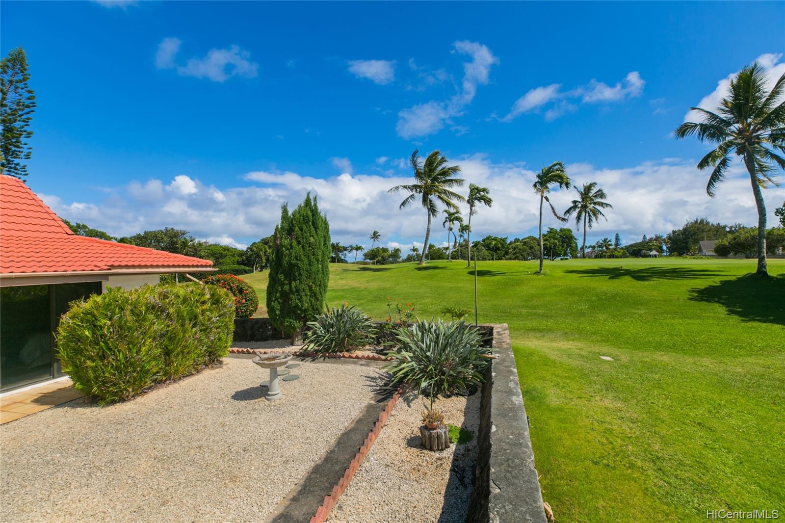 1144 Makaaoa Street Honolulu, HI 96825