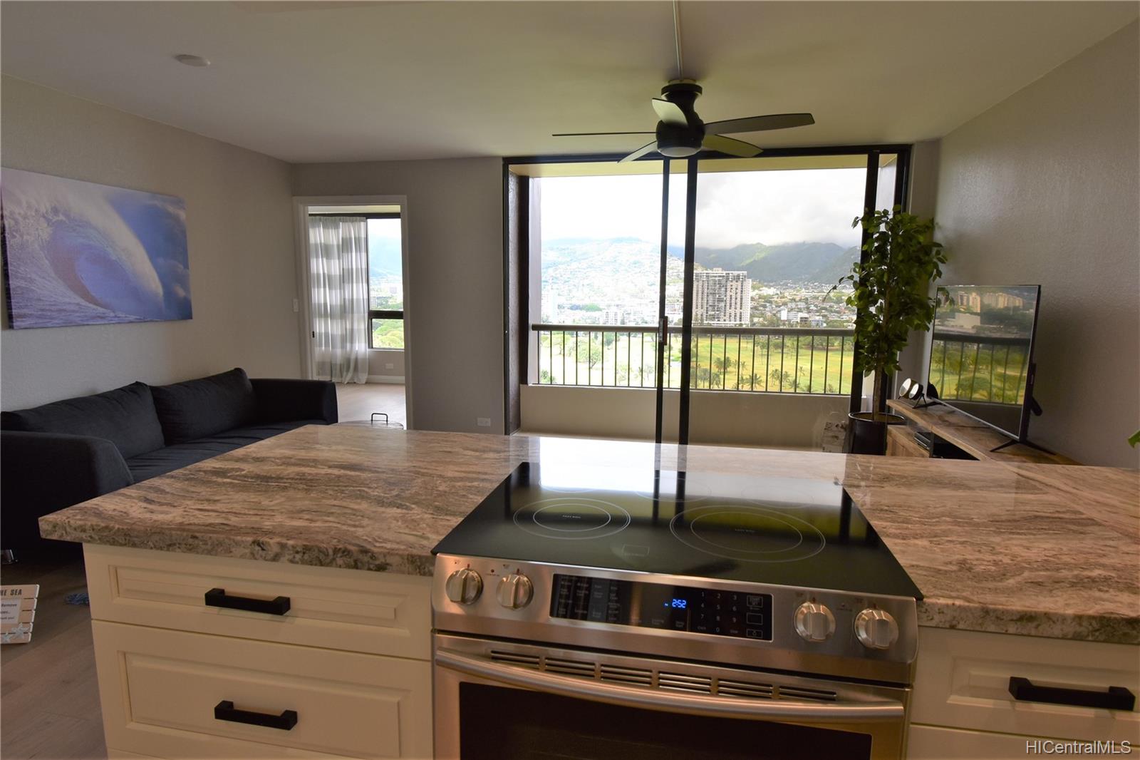 320 Liliuokalani Avenue #1904, Honolulu, HI 96815