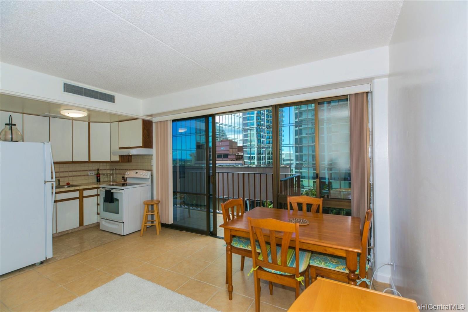 225 Queen Street #10C, Honolulu, HI 96813