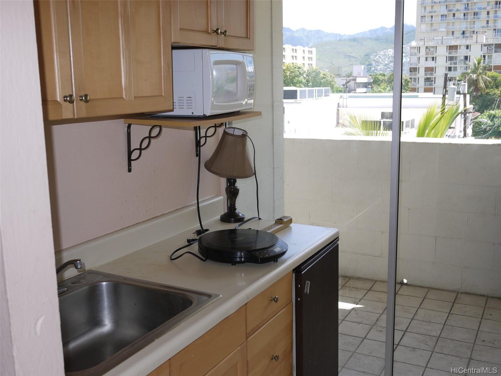 2463 Kuhio Avenue #501, Honolulu, HI 96815