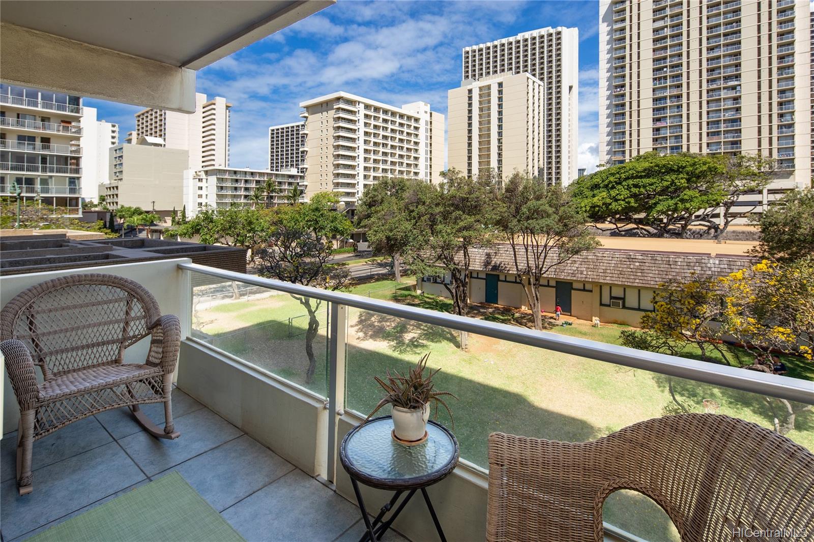 240 Makee Road #2B, Honolulu, HI 96815