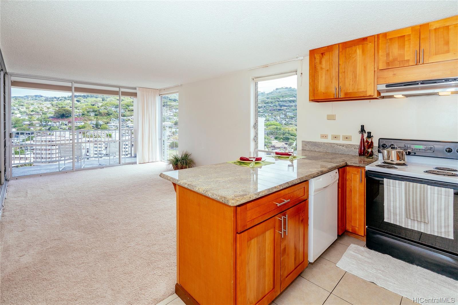 1617 Keeaumoku Street #1604, Honolulu, HI 96822