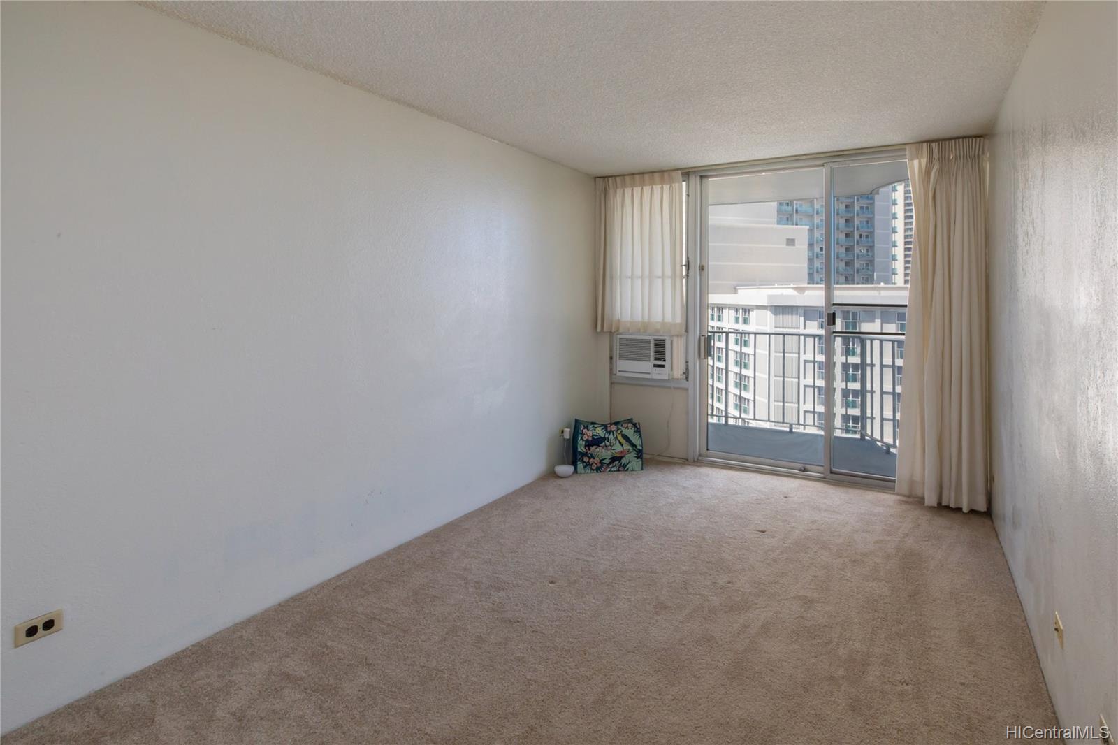 1617 Kapiolani Boulevard #1705, Honolulu, HI 96814