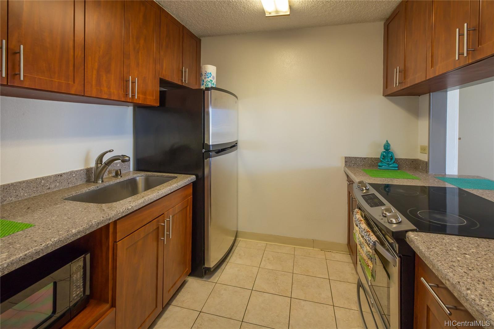 1617 Kapiolani Boulevard #1705, Honolulu, HI 96814