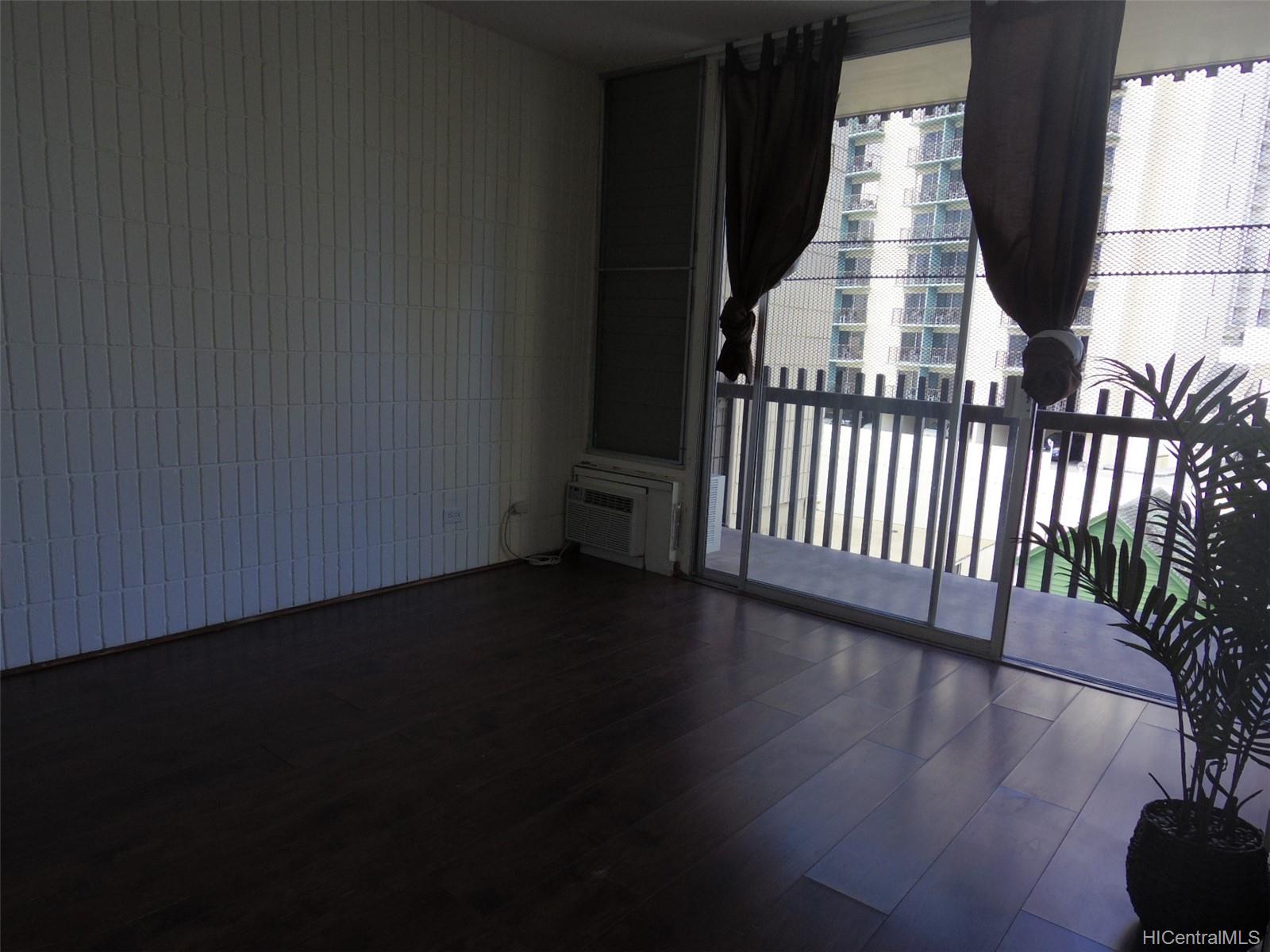 1911 Kalakaua Avenue #504, Honolulu, HI 96815