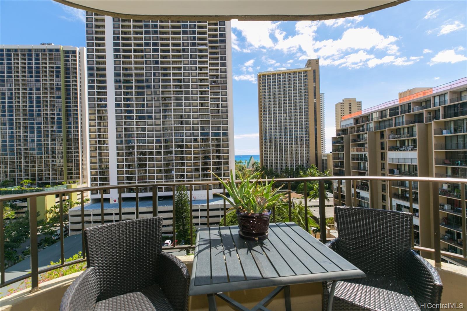 311 Ohua Avenue #1005, Honolulu, HI 96815