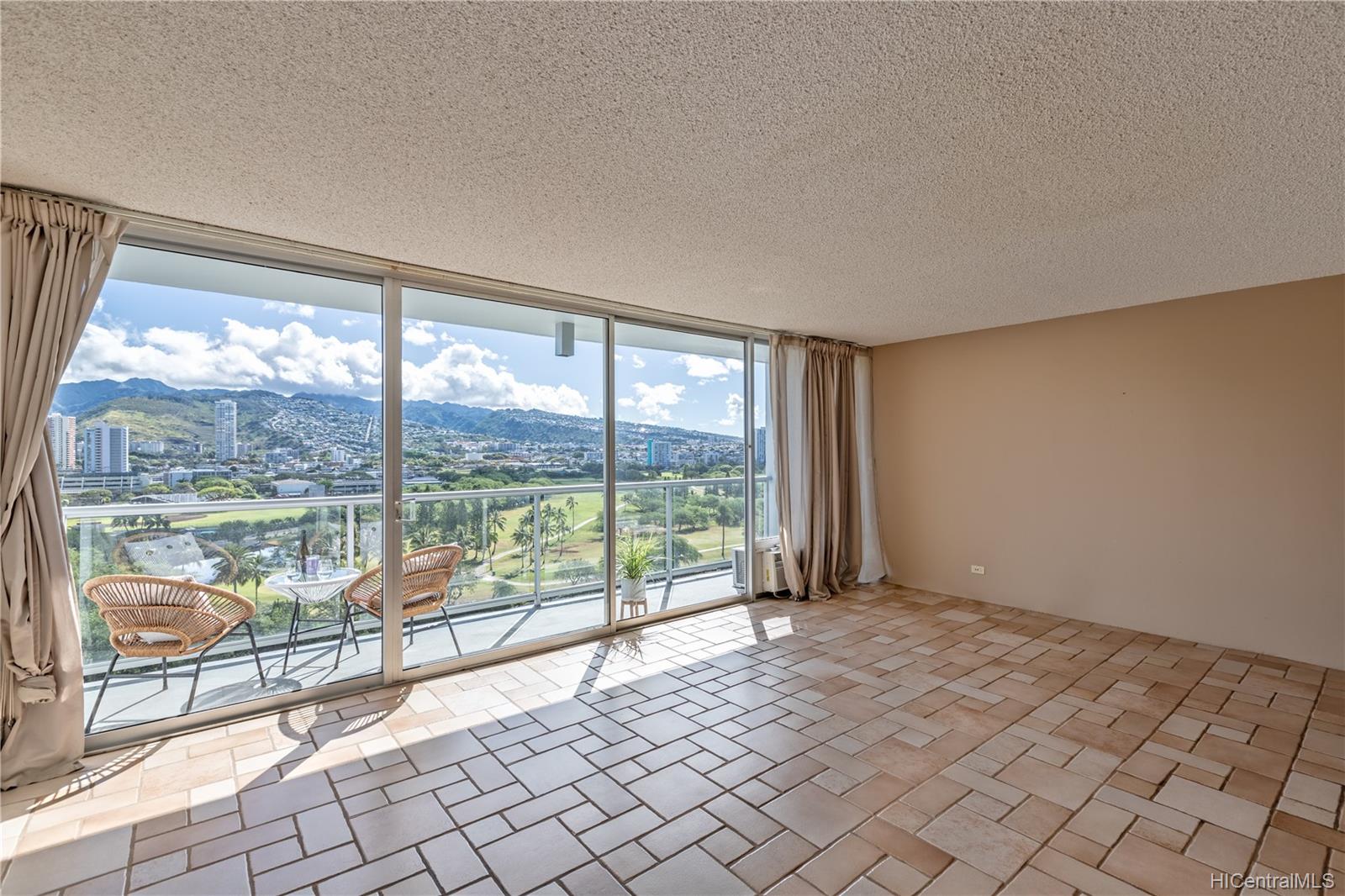 2233 Ala Wai Boulevard #12B, Honolulu, HI 96815