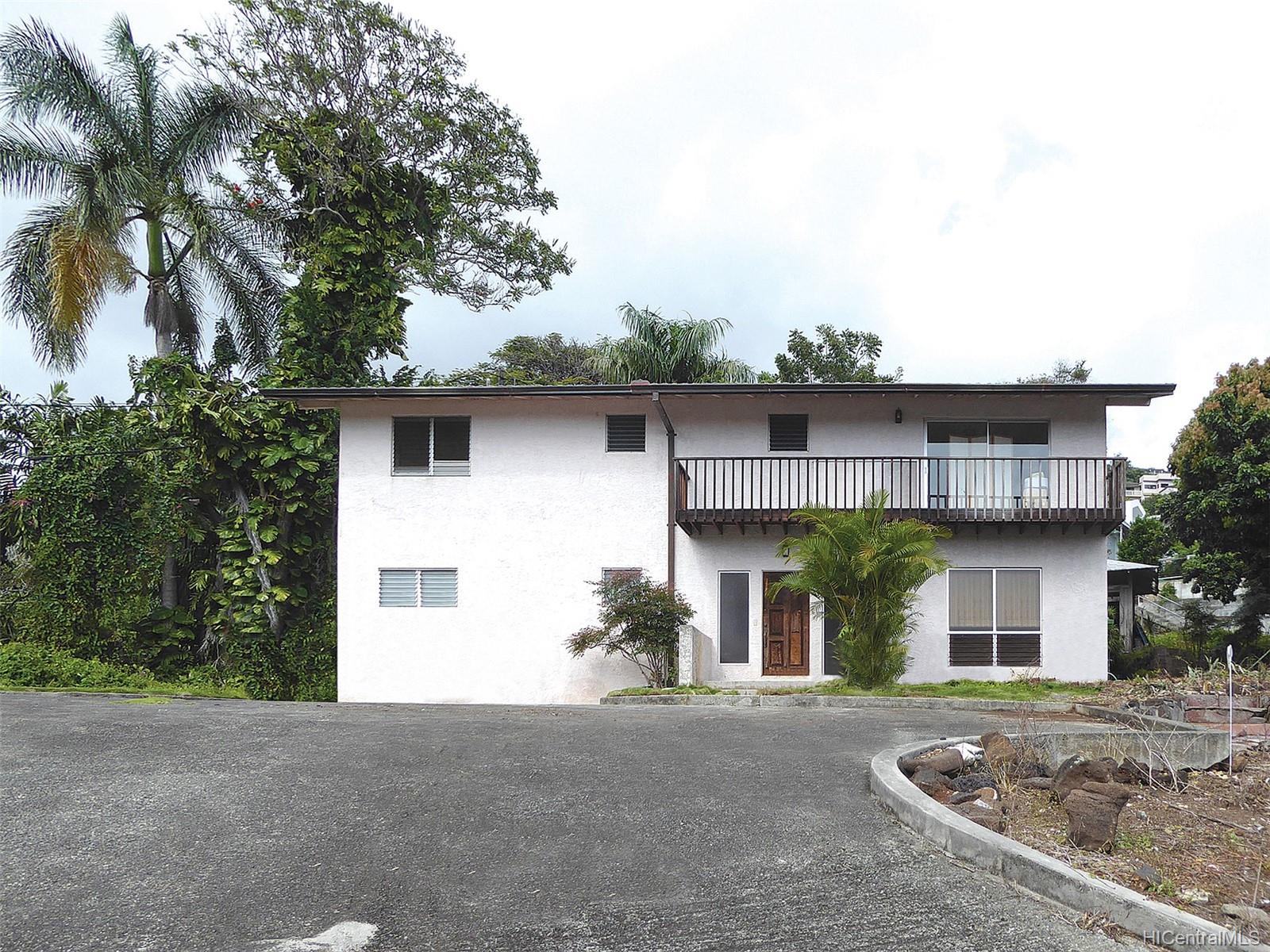 2023C Round Top Drive Honolulu, HI 96822