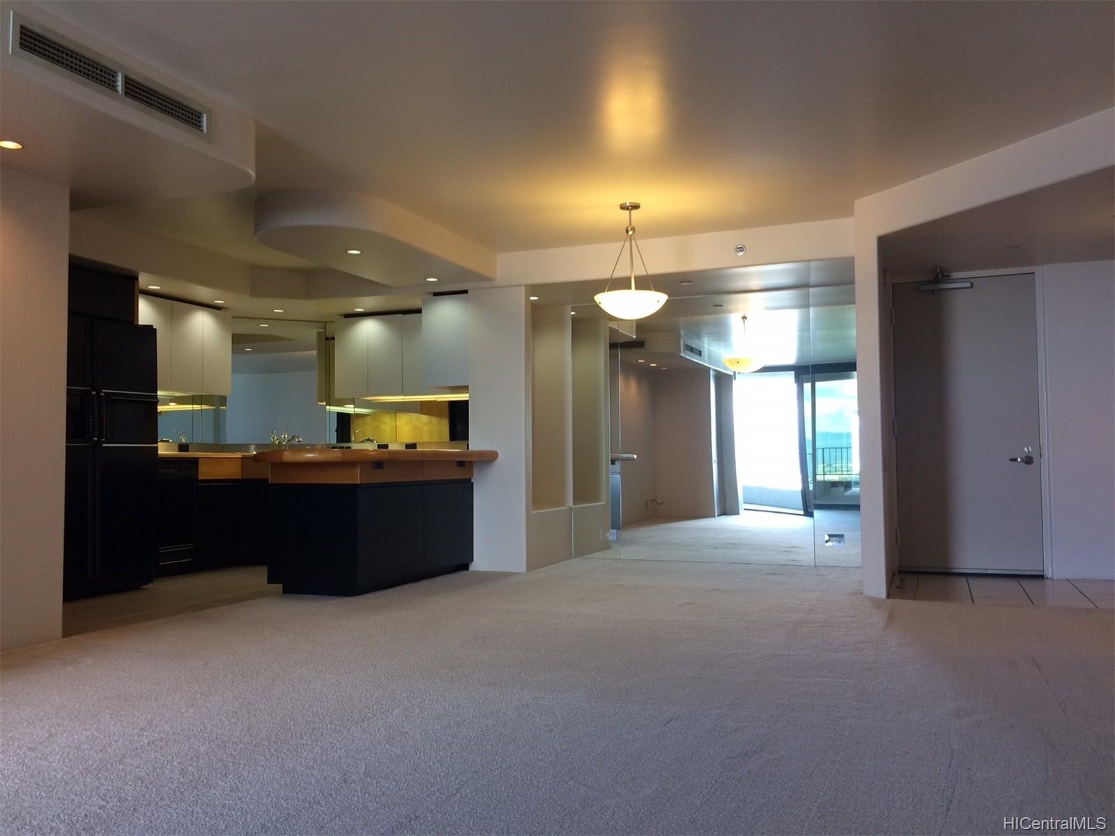 66 Queen Street #1804, Honolulu, HI 96813