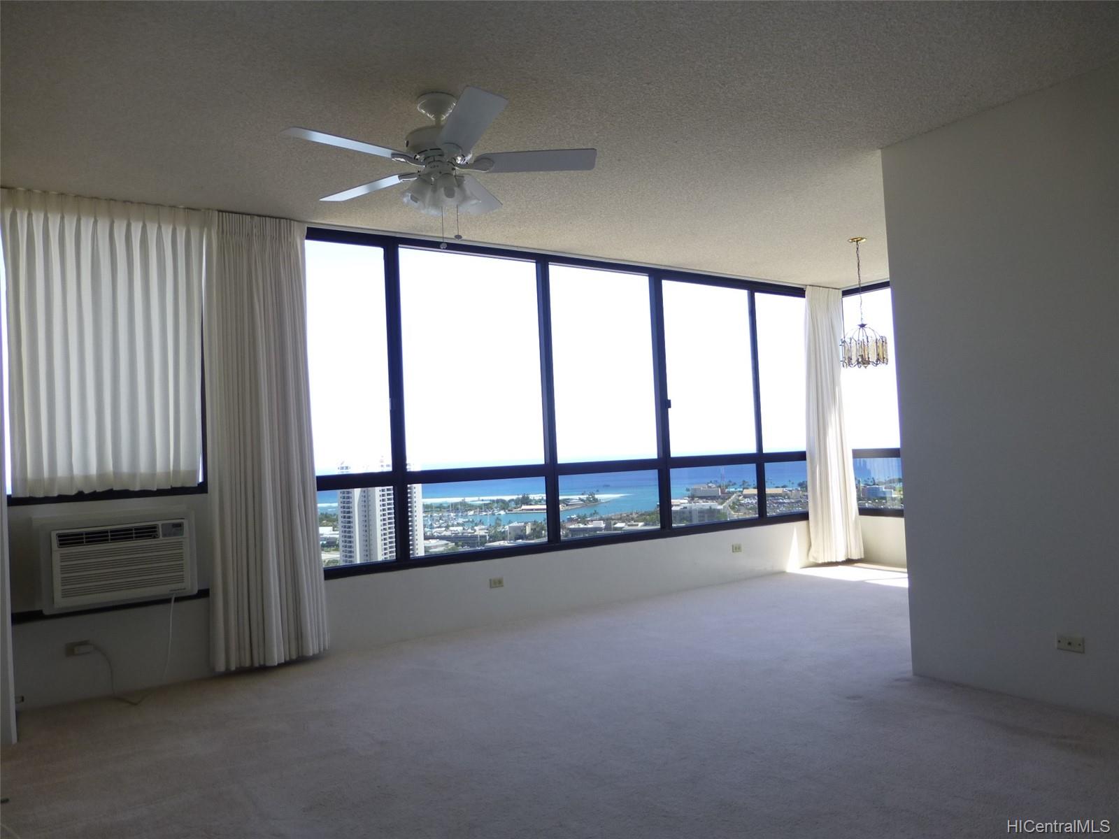 876 Curtis Street #3204, Honolulu, HI 96813