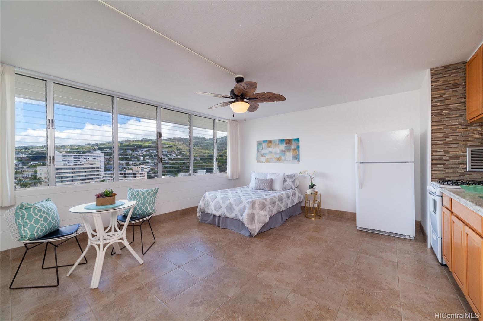 1550 Wilder Avenue #A1302, Honolulu, HI 96822