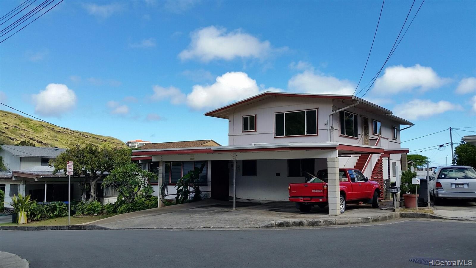 6011 Kaniela Place Honolulu, HI 96821