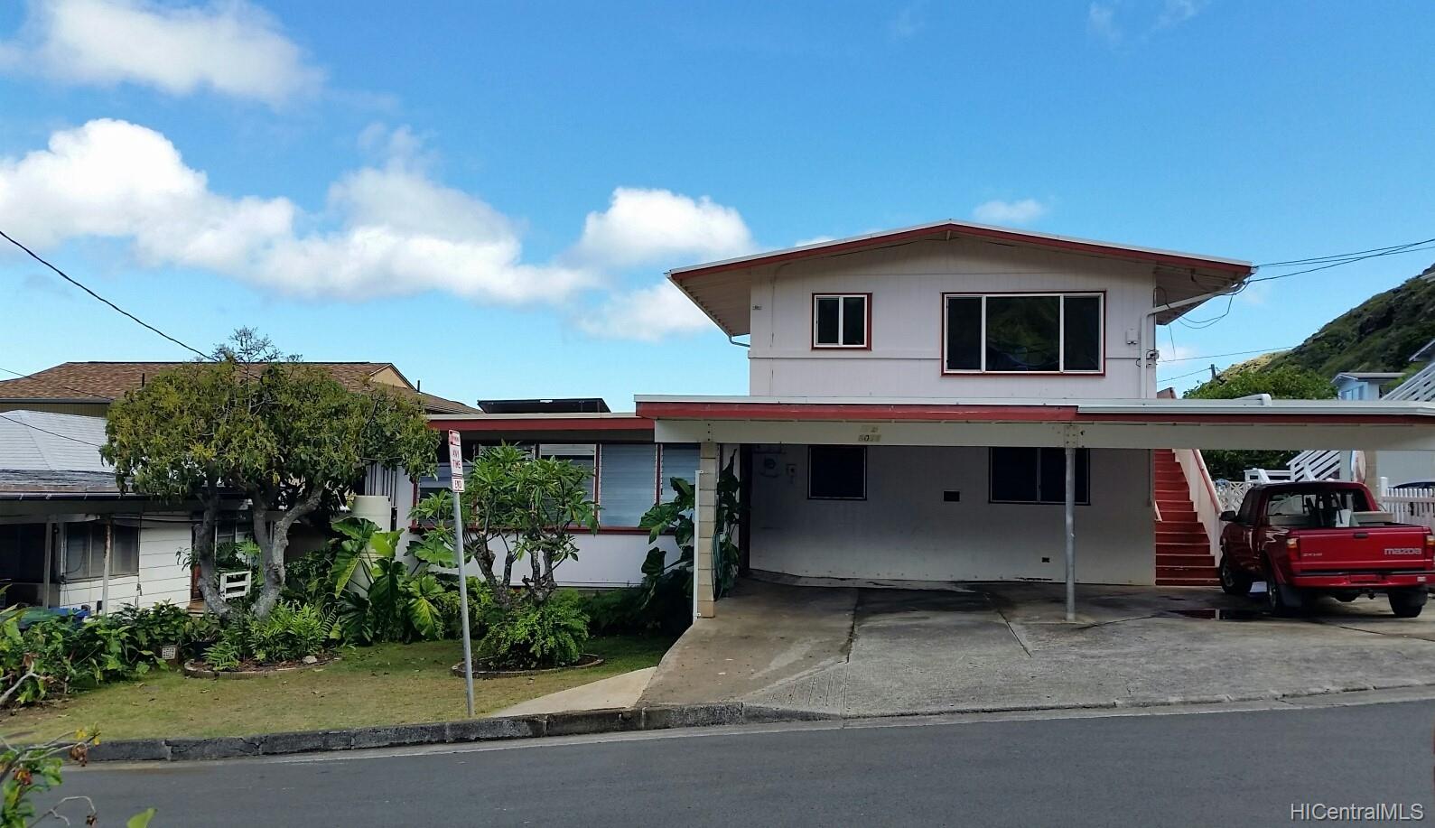 6011 Kaniela Place Honolulu, HI 96821