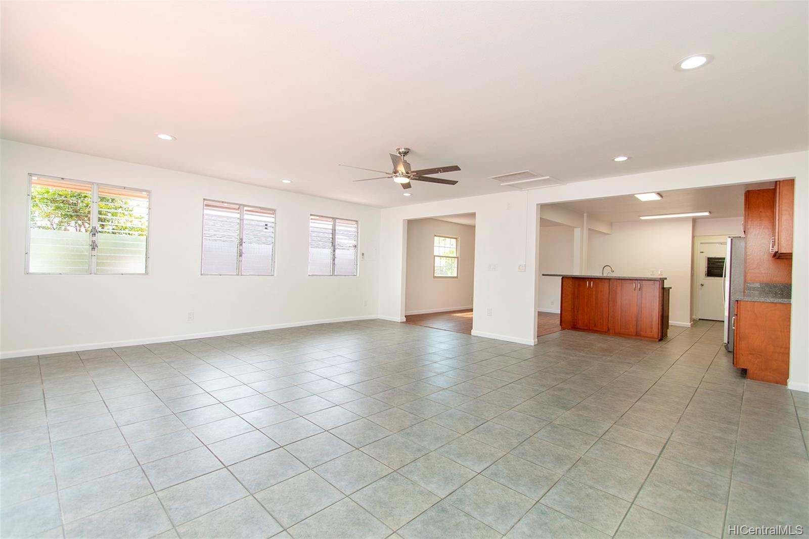 843 Papalalo Place Honolulu, HI 96825