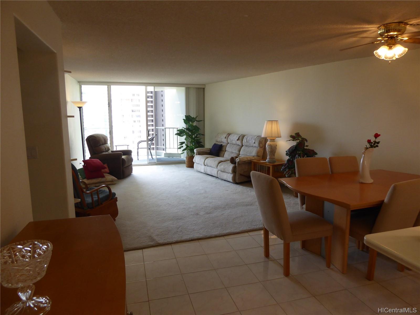 469 Ena Road #2009, Honolulu, HI 96815