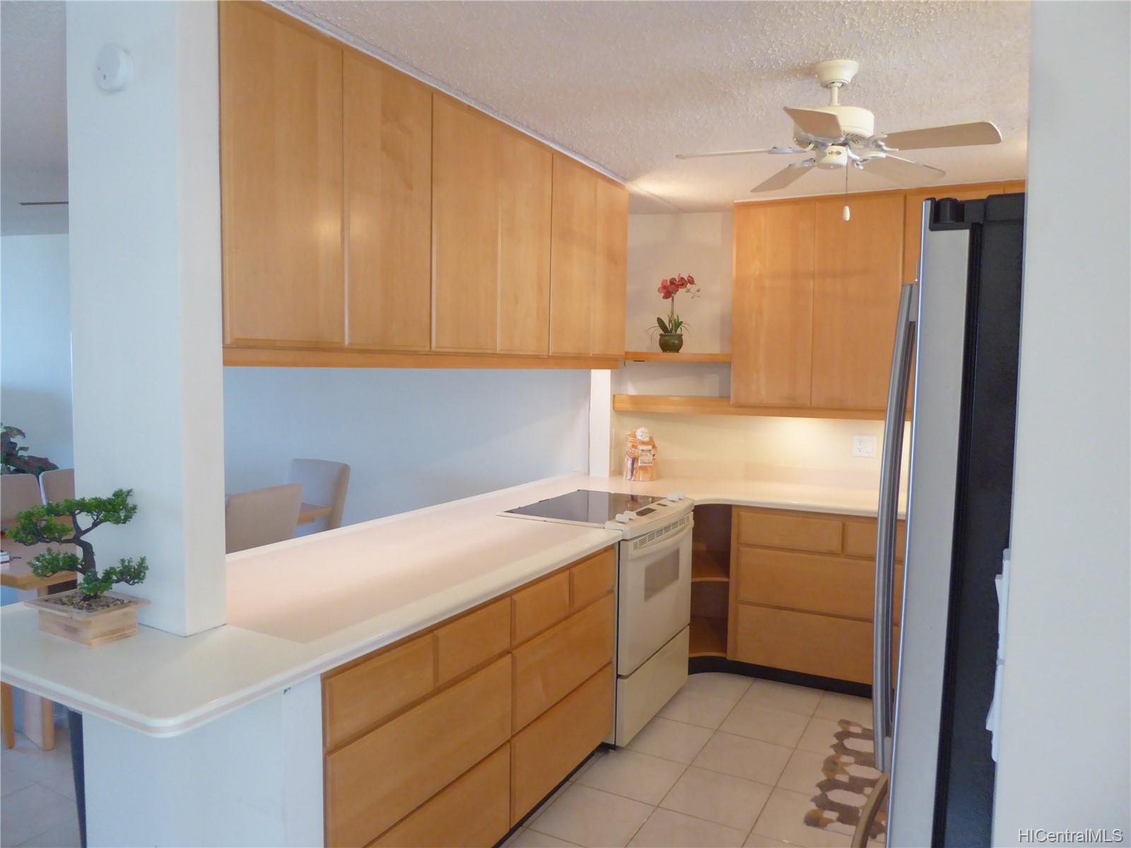 469 Ena Road #2009, Honolulu, HI 96815