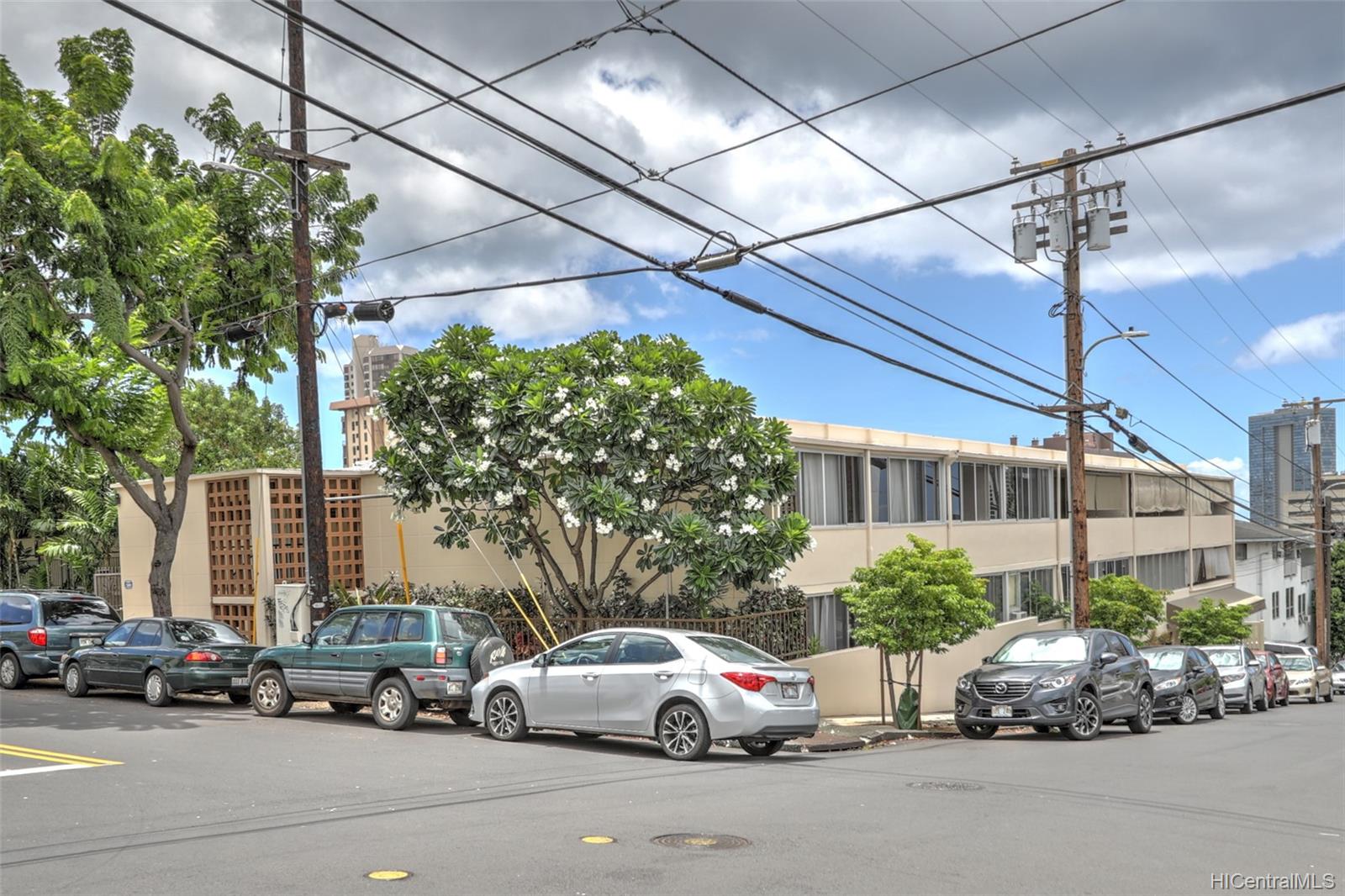 1423 Emerson Street #211, Honolulu, HI 96813