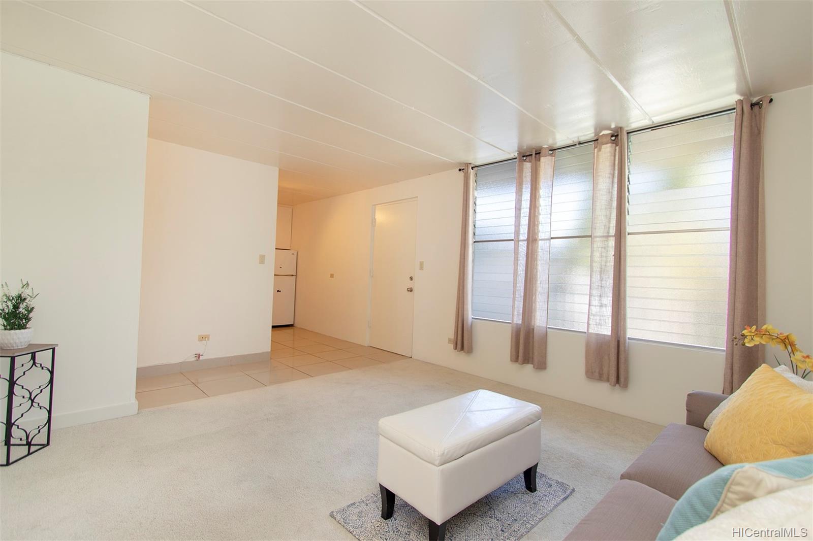 1936 Wilder Avenue #305, Honolulu, HI 96822