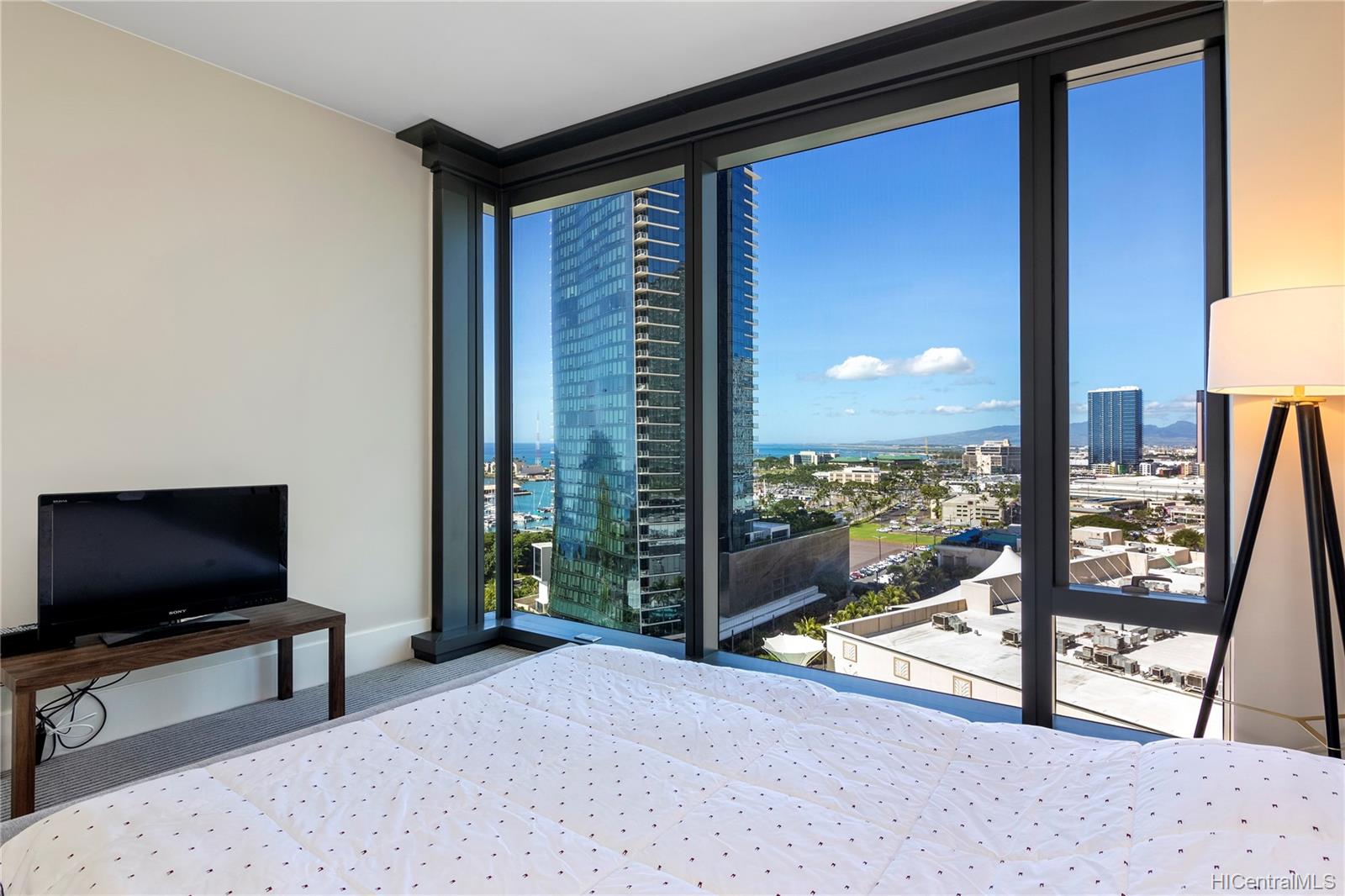 1108 Auahi Street #1405, Honolulu, HI 96814