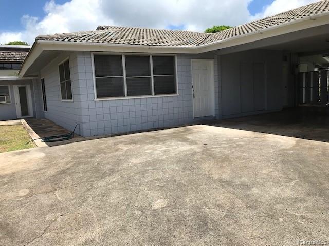 228 Hanamaulu Street Honolulu, HI 96825