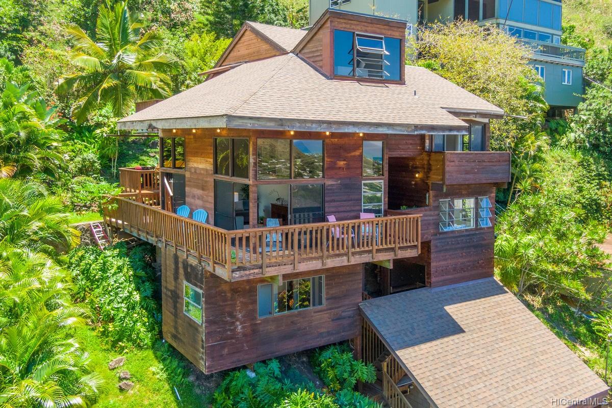 811 Ekoa Place Honolulu, HI 96821