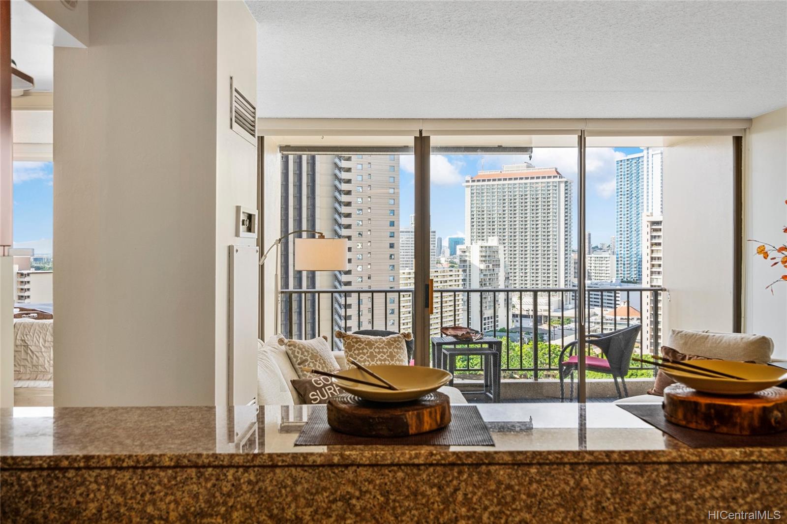 411 Hobron Lane #2014, Honolulu, HI 96815