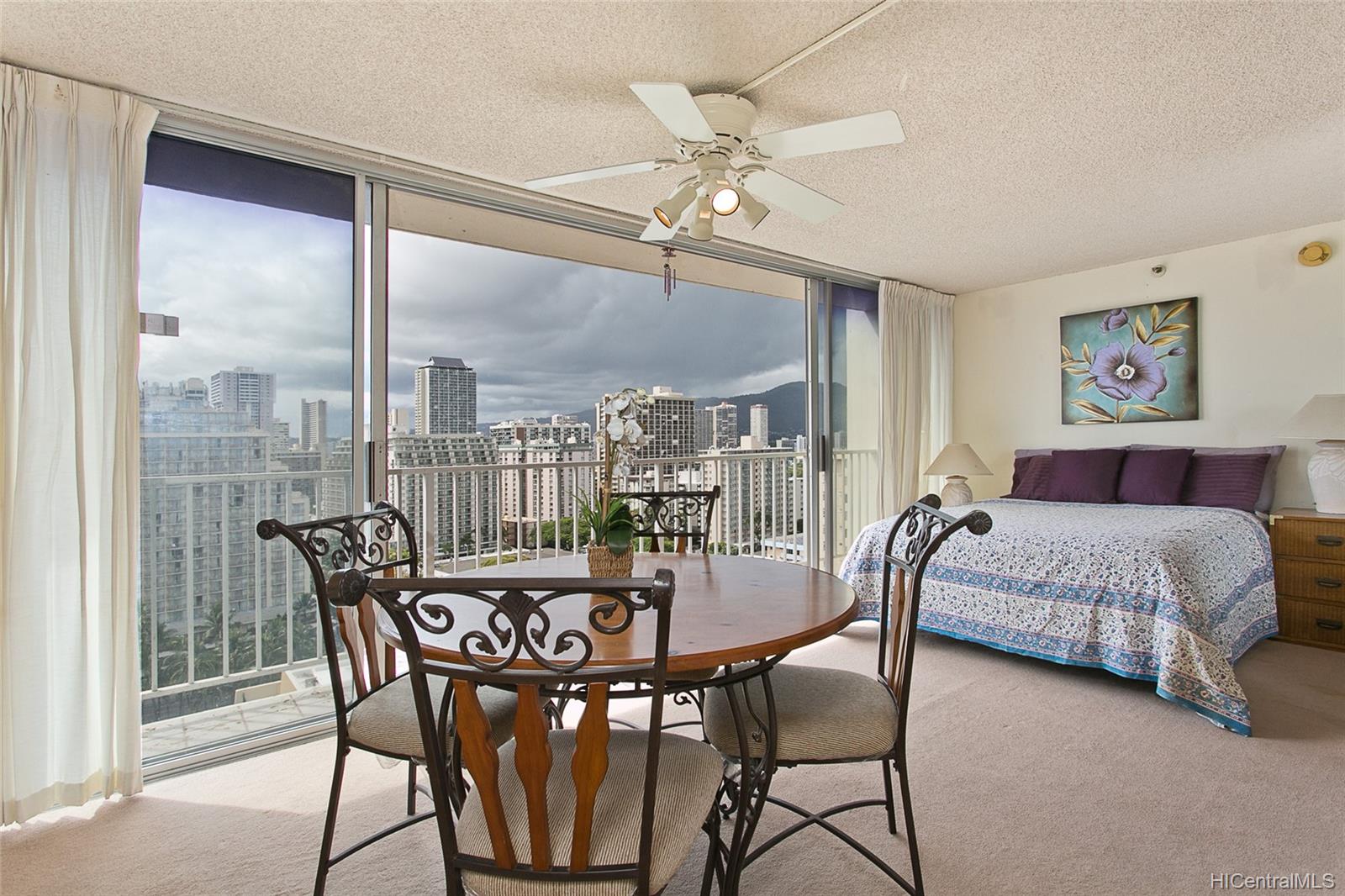 2427 Kuhio Avenue #1805, Honolulu, HI 96815