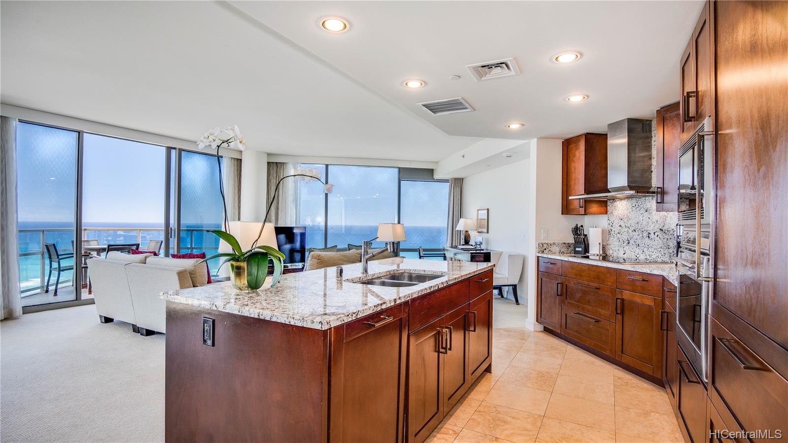 223 Saratoga Road #3310, Honolulu, HI 96815