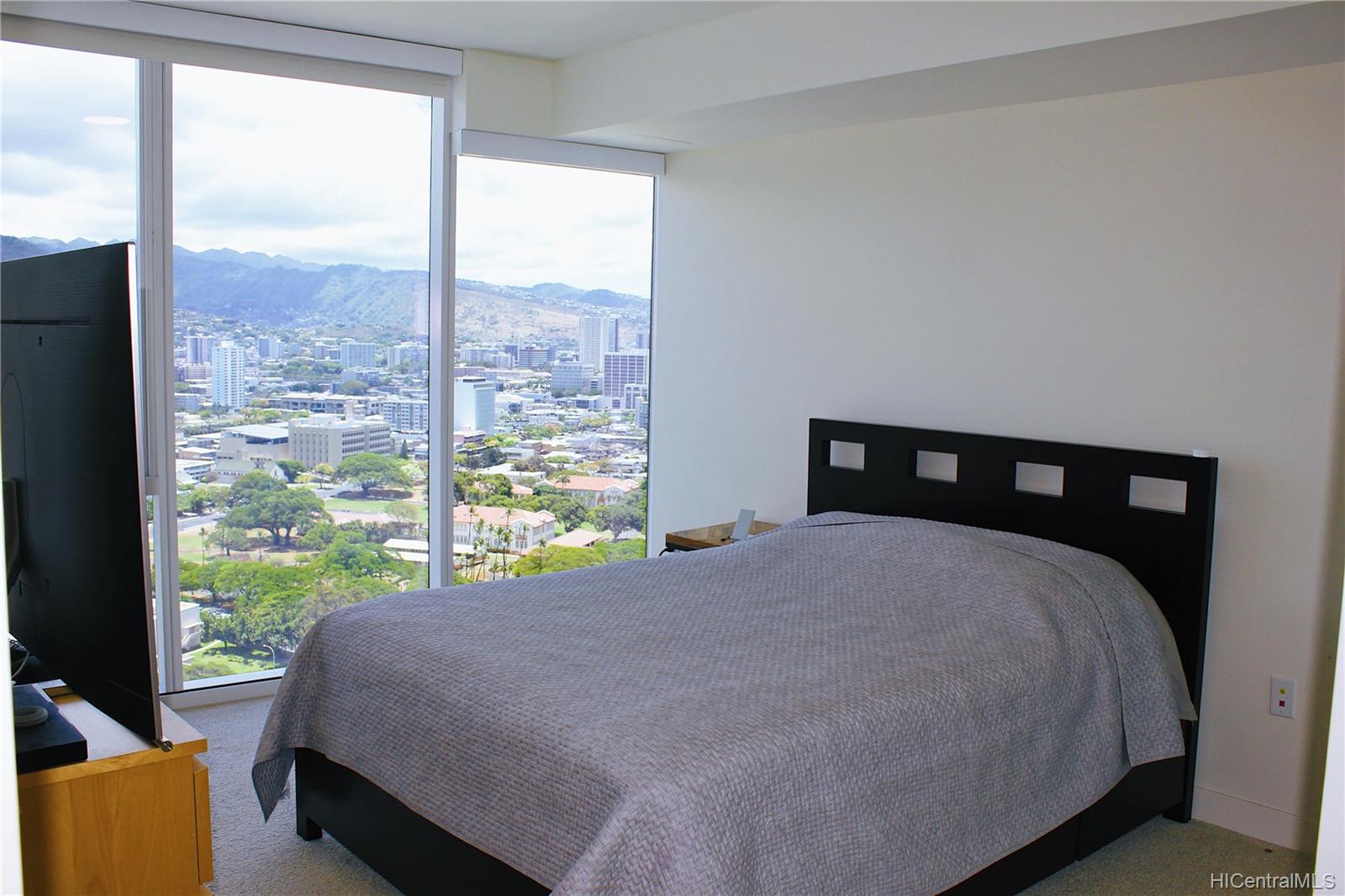 888 Kapiolani Boulevard #3002, Honolulu, HI 96813