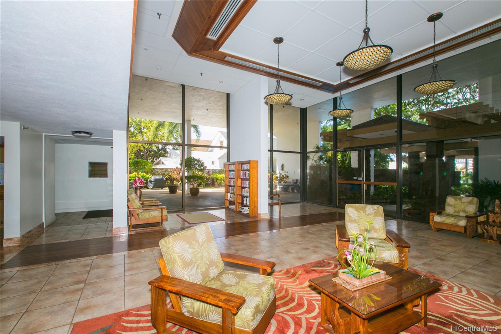 1517 Makiki Street #605, Honolulu, HI 96822