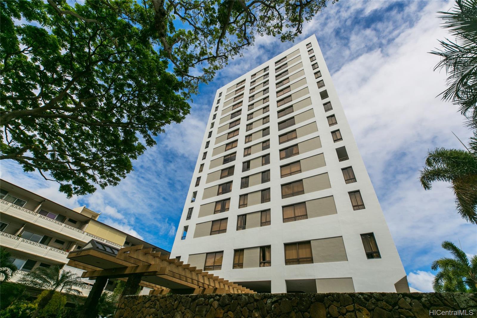 1517 Makiki Street #605, Honolulu, HI 96822