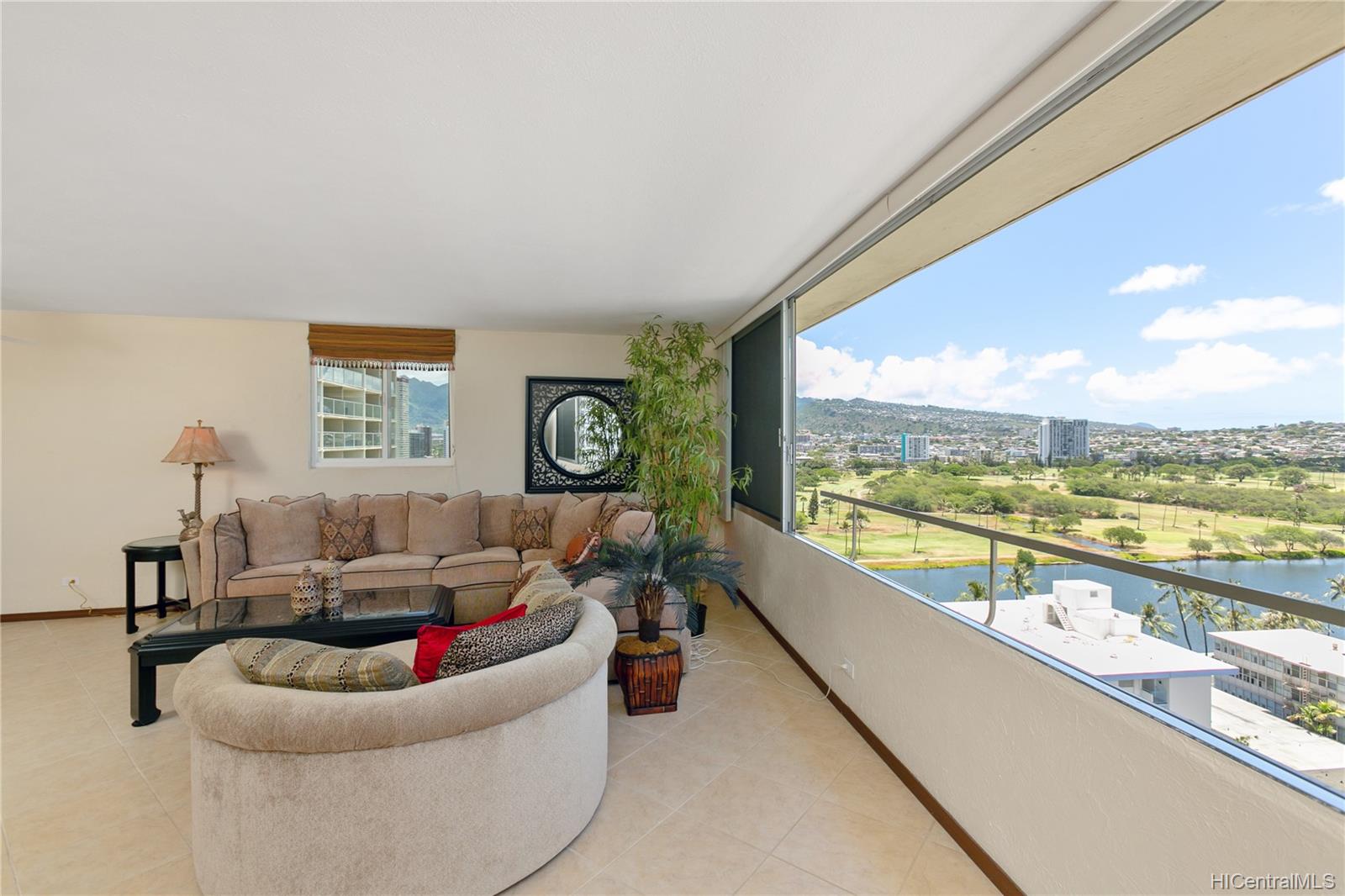 435 Seaside Avenue #1509, Honolulu, HI 96815