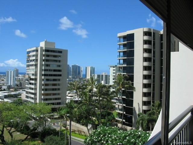 1010 Wilder Avenue #502, Honolulu, HI 96822