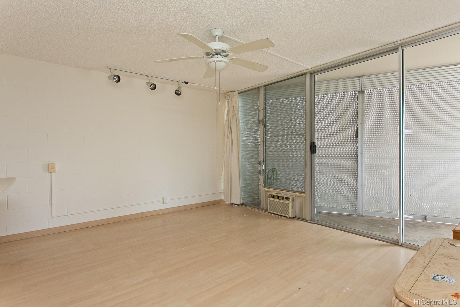 1687 Pensacola Street #605, Honolulu, HI 96822