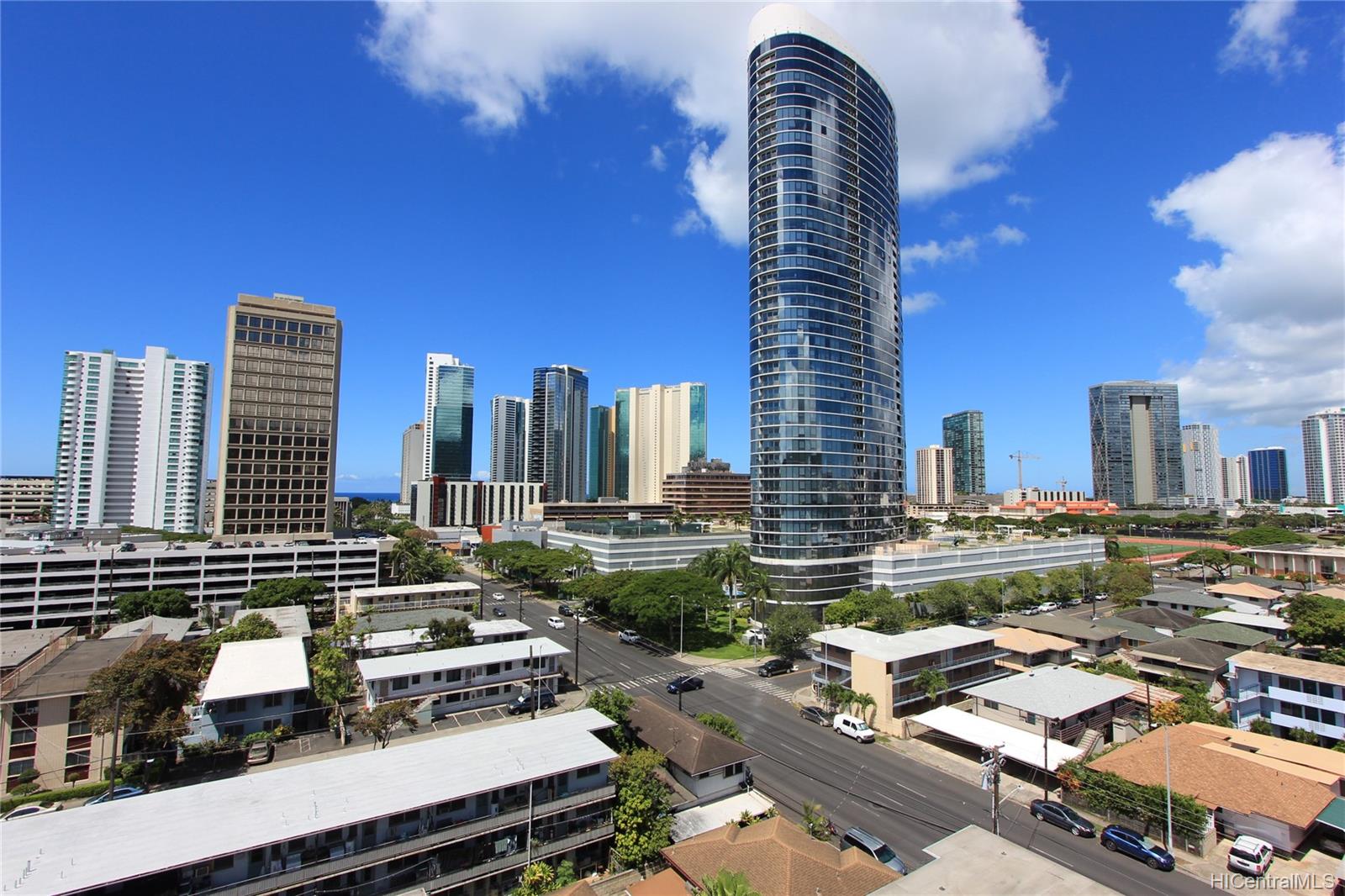 725 Piikoi Street #1002, Honolulu, HI 96814