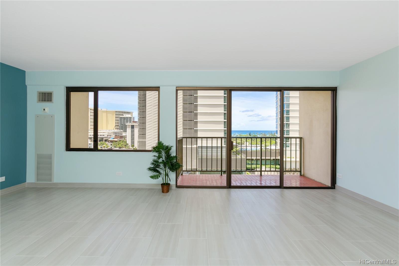 2140 Kuhio Avenue #1203, Honolulu, HI 96815