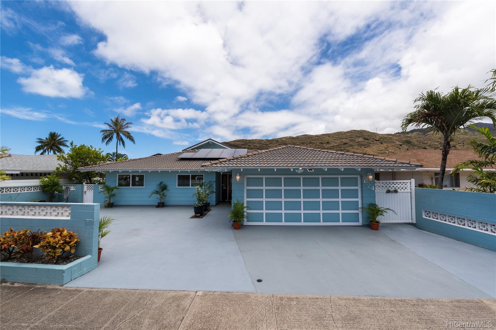 624 Kumukahi Place Honolulu, HI 96825