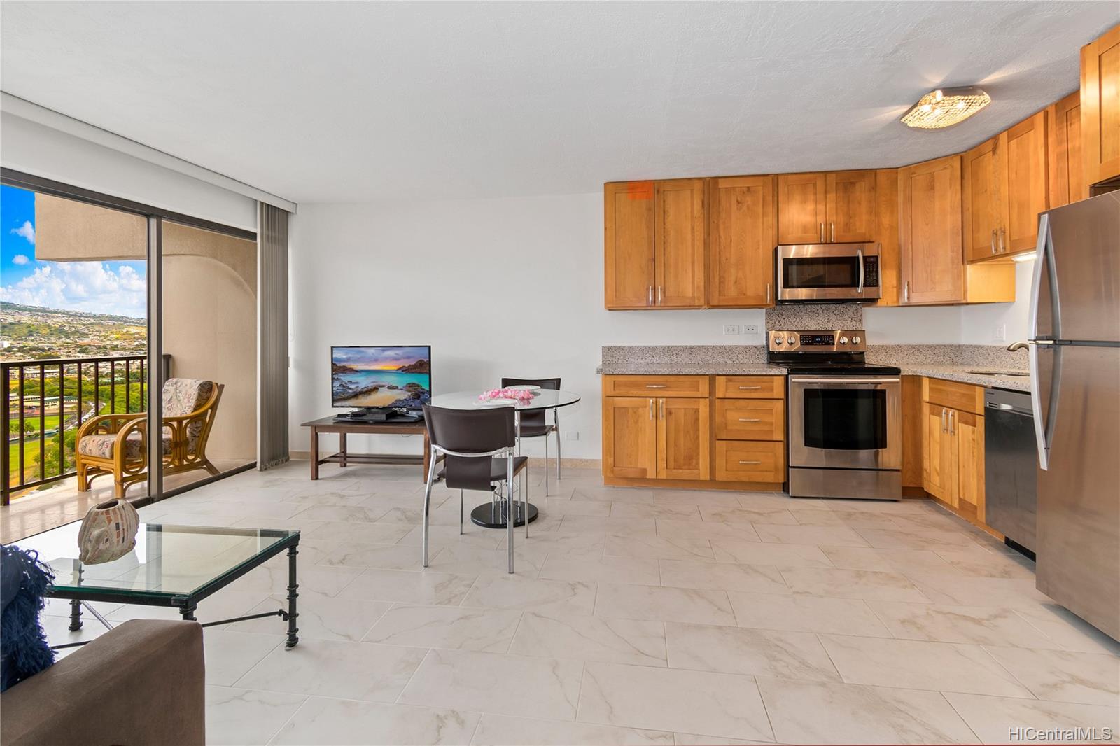 2140 Kuhio Avenue #2410, Honolulu, HI 96815