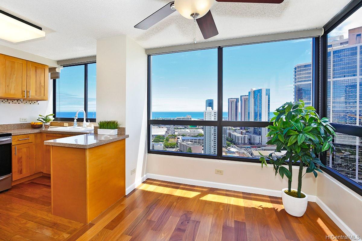 876 Curtis Street #3006, Honolulu, HI 96813