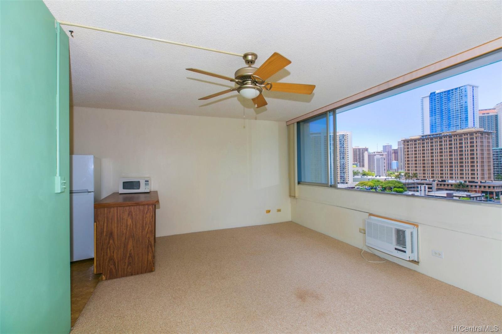 1560 Kanunu Street #1005, Honolulu, HI 96814