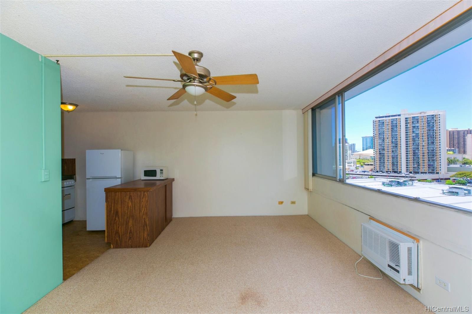 1560 Kanunu Street #1005, Honolulu, HI 96814