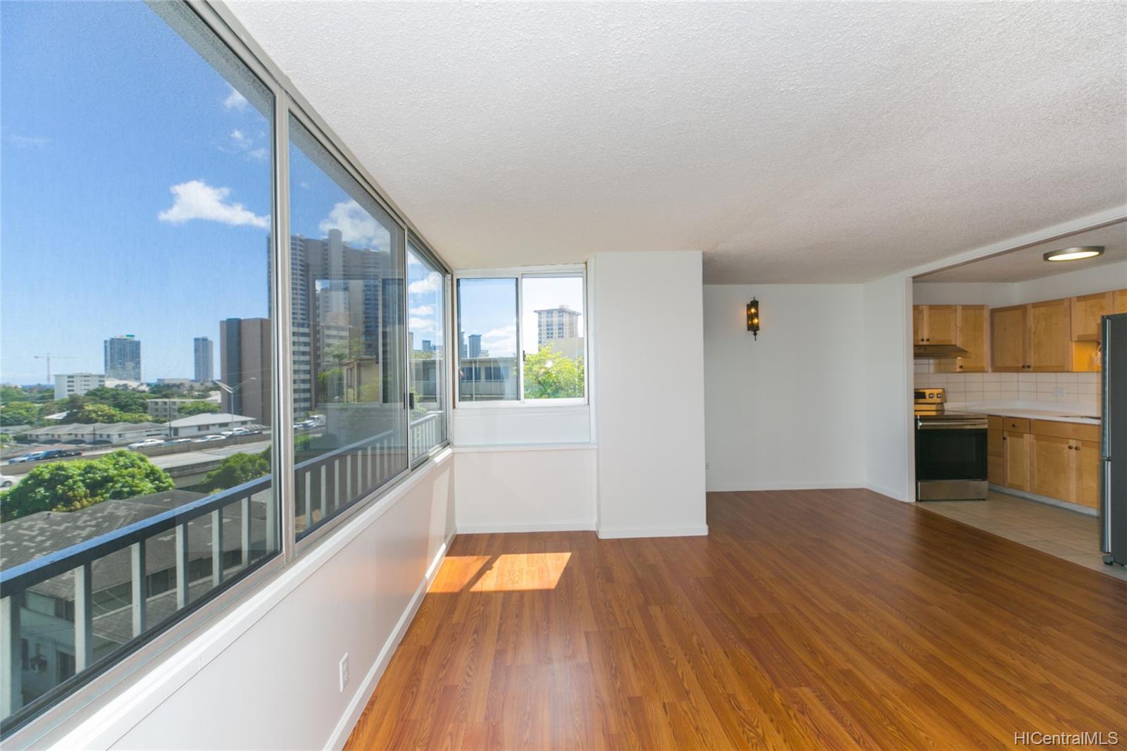 1400 Pensacola Street #502, Honolulu, HI 96822