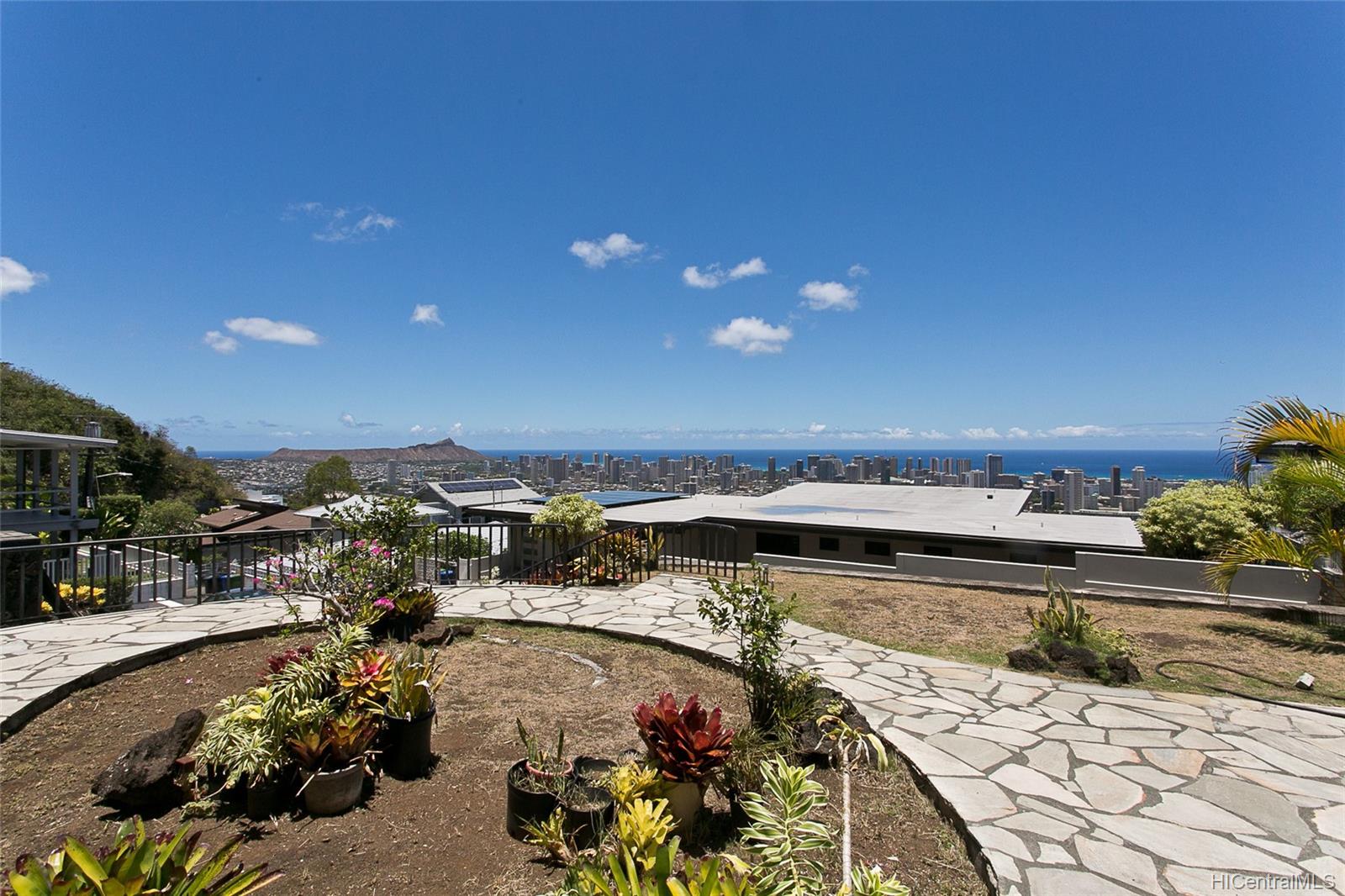 2395 Aina Lani Place Honolulu, HI 96822