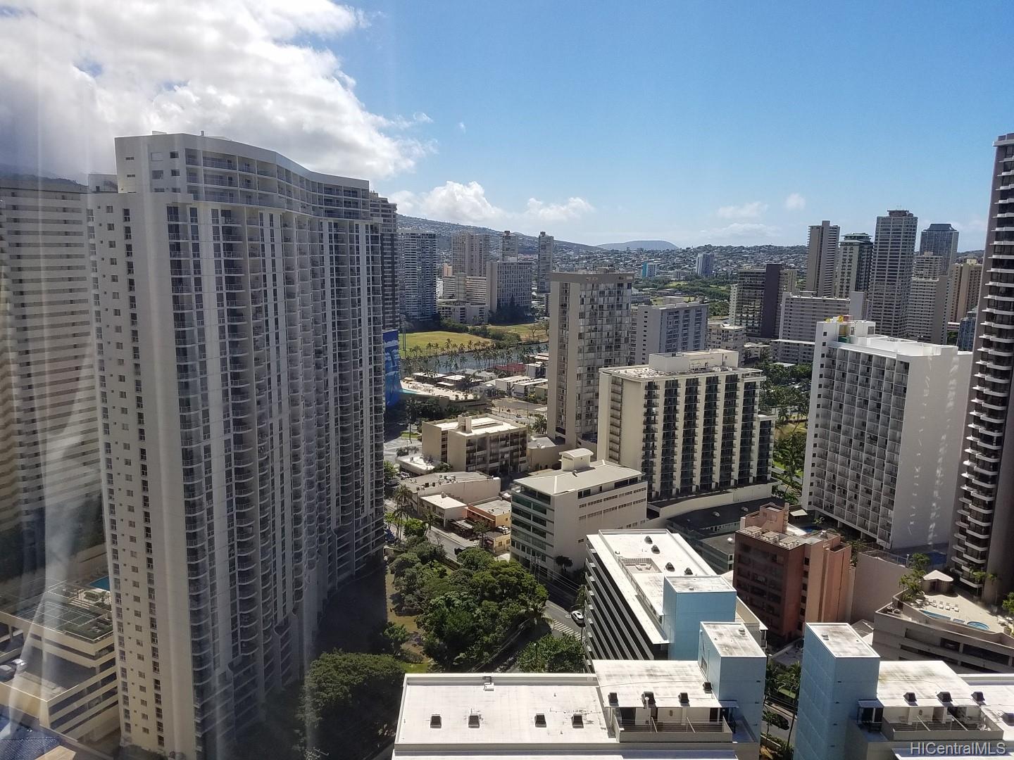 411 Hobron Lane #3411, Honolulu, HI 96815