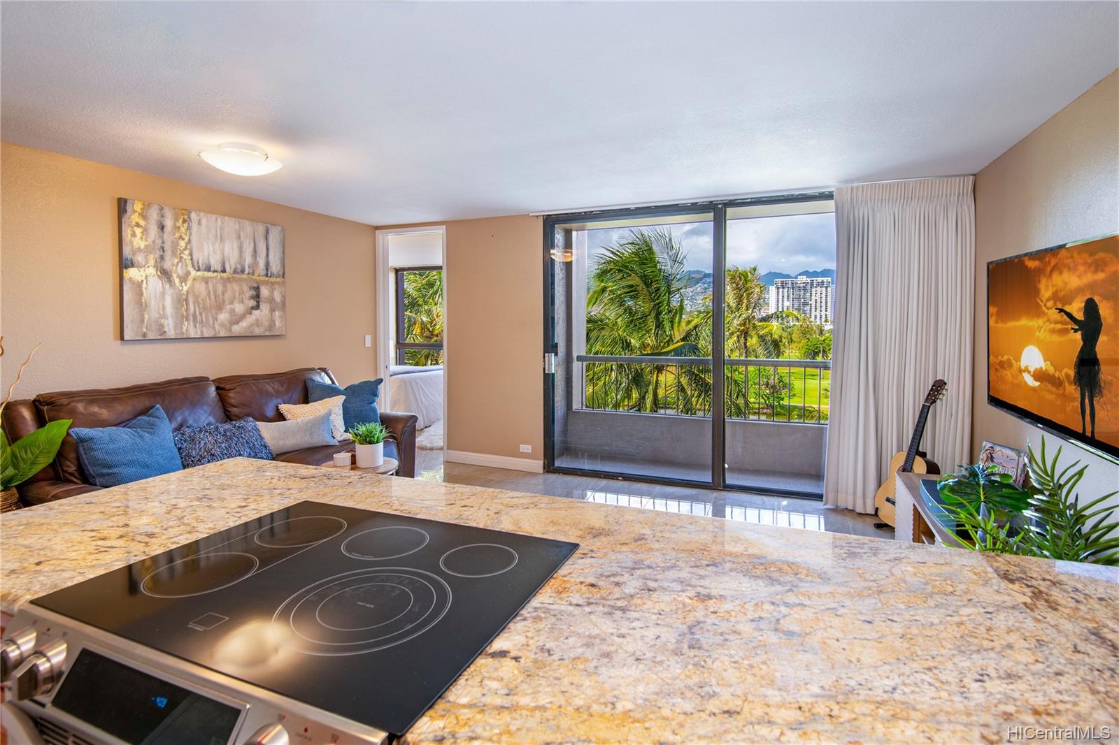 320 Liliuokalani Avenue #604, Honolulu, HI 96815