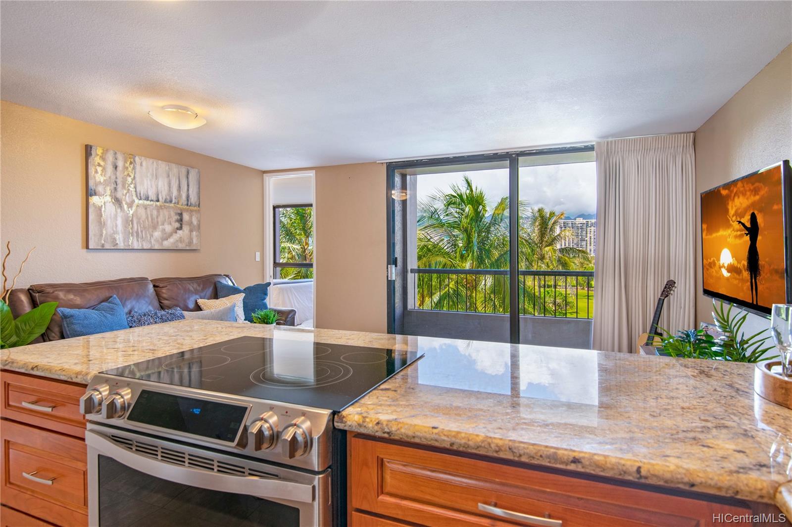 320 Liliuokalani Avenue #604, Honolulu, HI 96815