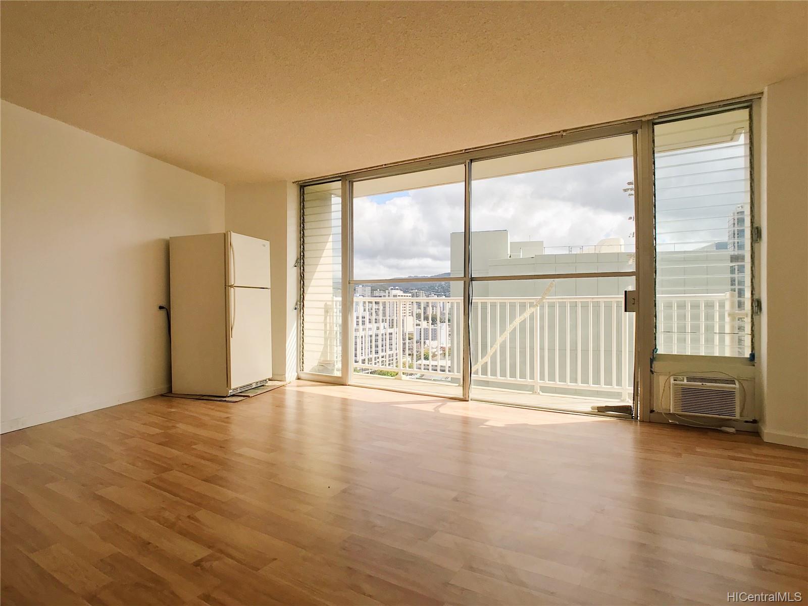 750 Amana Street #1904, Honolulu, HI 96814