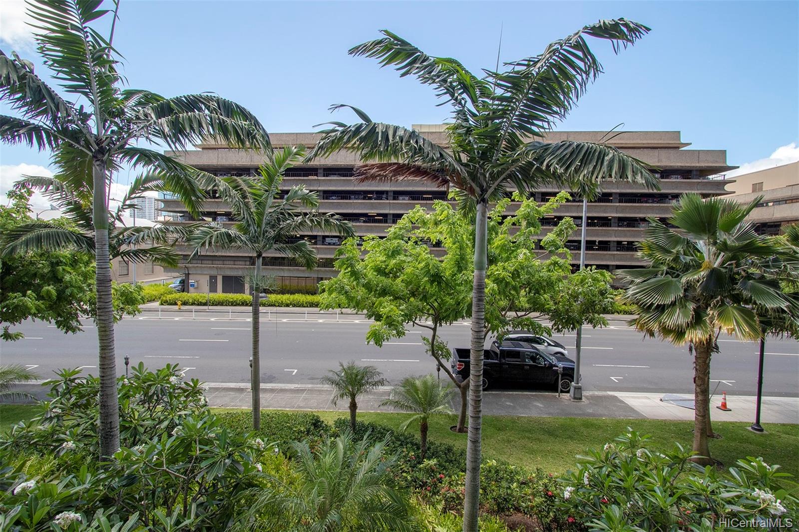 801 South Street #208, Honolulu, HI 96813