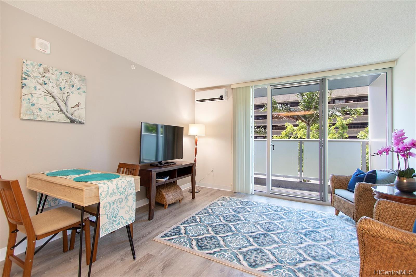 801 South Street #208, Honolulu, HI 96813