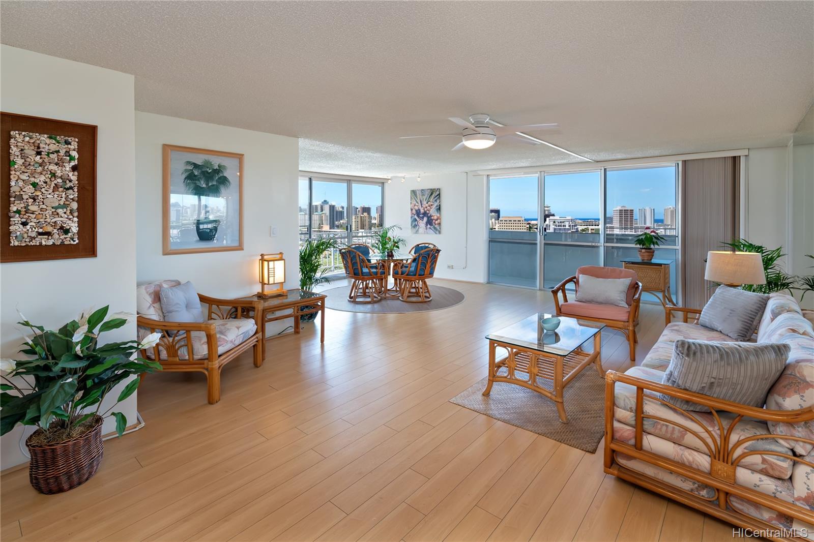 1325 Wilder Avenue #13 Makai, Honolulu, HI 96822